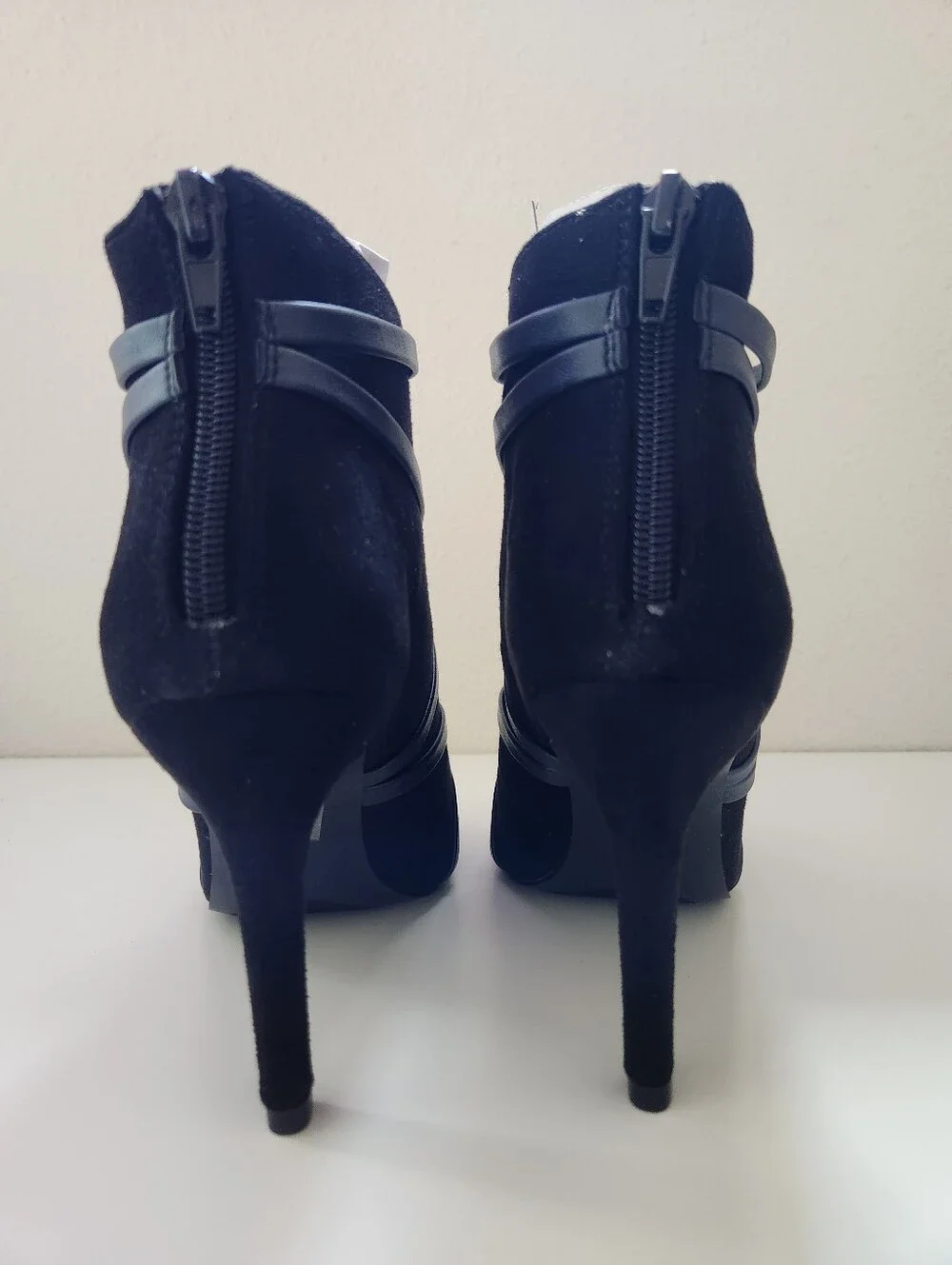Samara Black Strappy Cage Heels Open Toe Stiletto Bootie Womens 6.5 Wide